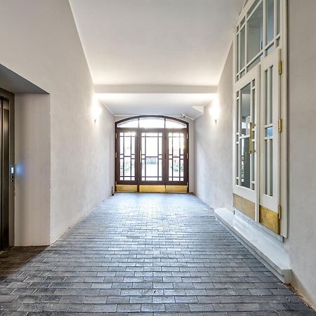 Przyjemne Apartamenty W Sercu Poznania Экстерьер фото